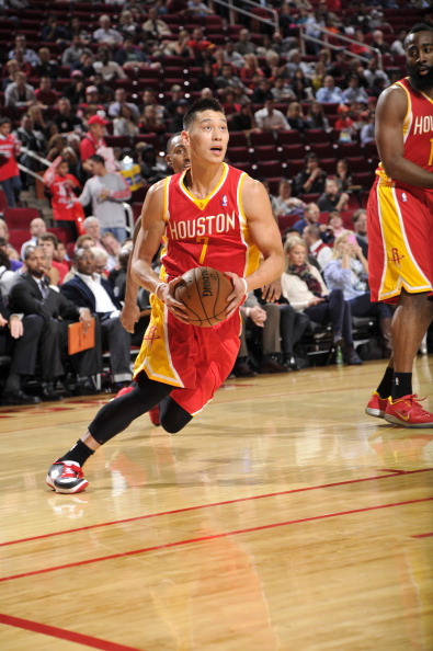 九游手机游戏下载Rookie连续七场比赛得分超过表现优异，老鹰不断突破！