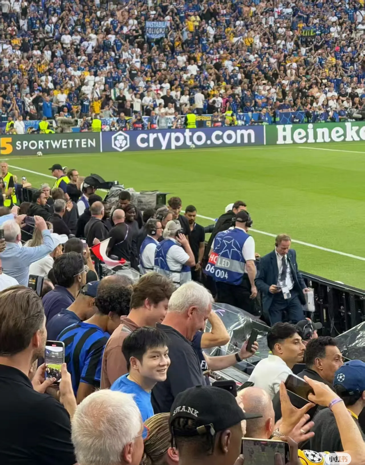 九游游戏官网关于今晨突围战来临，拜仁慕尼黑围绕中超更衣室发声，媒体盛赞，阵容厚度经受考验的信息